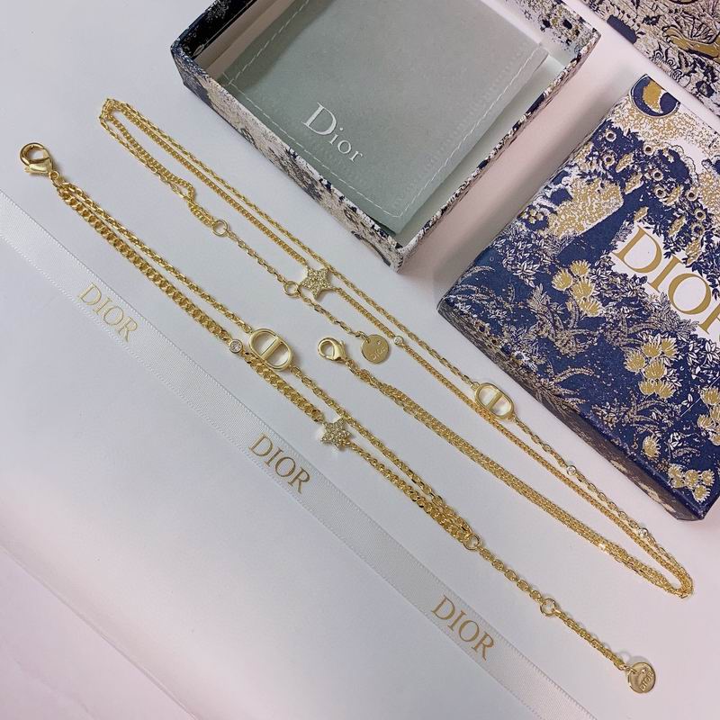 Dior Necklace 05lyr569